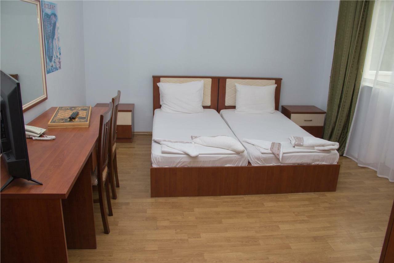Atlant Holiday Village Nabran Exterior photo